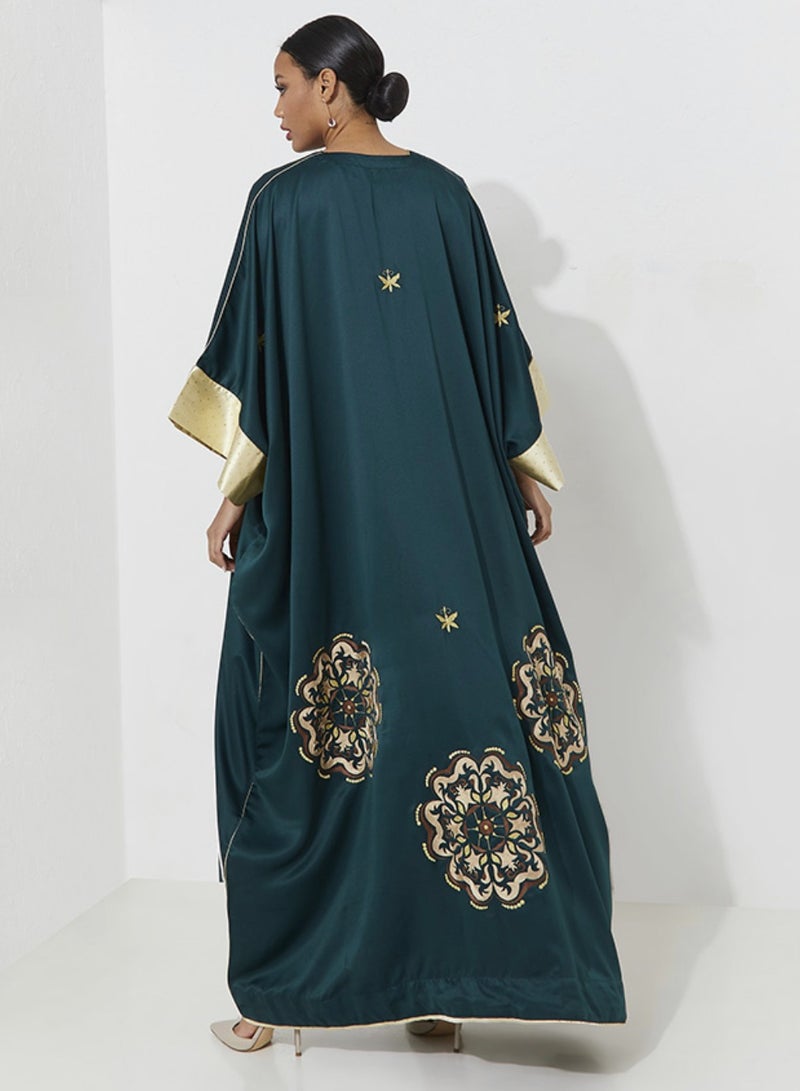 Rosette Abaya Green Bisht Embroidery with Arabic Decorations - Image 3