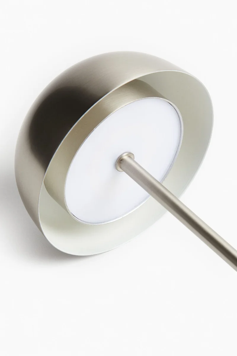 اتش اند ام مصباح طاولة قابل لإعادة الشحن