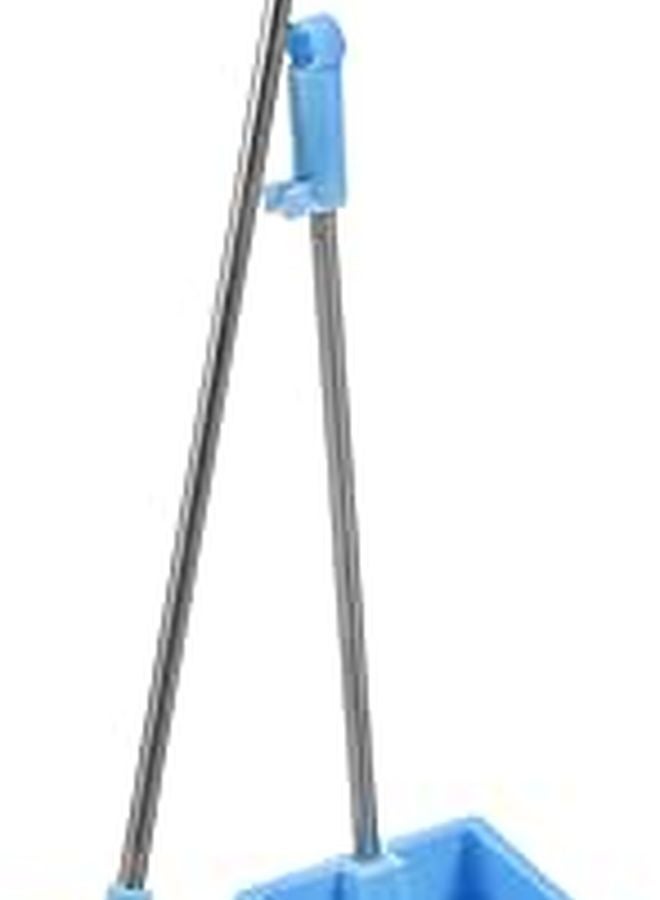 Miniature Cleaning Set Broom And Dustpan Durable Materials For Dollhouse Decor - Image 1