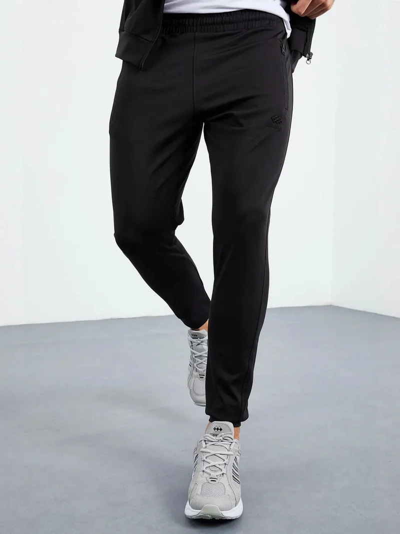 تومي لايف TOMMY Men's Scuba Knit Sweatshirt And Pants Set