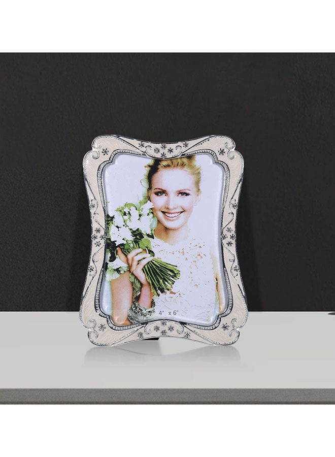 NIBEMINENT Vintage Tabletop Picture Frame White 4x6kg  - Image 3