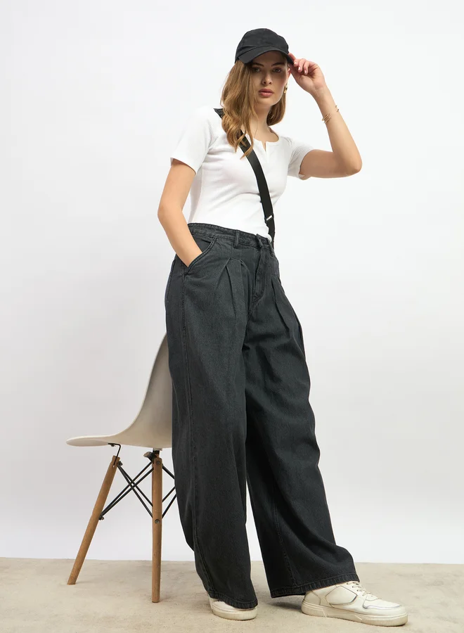 Styli Styli Mid Rise Pleated Wide Leg Jeans