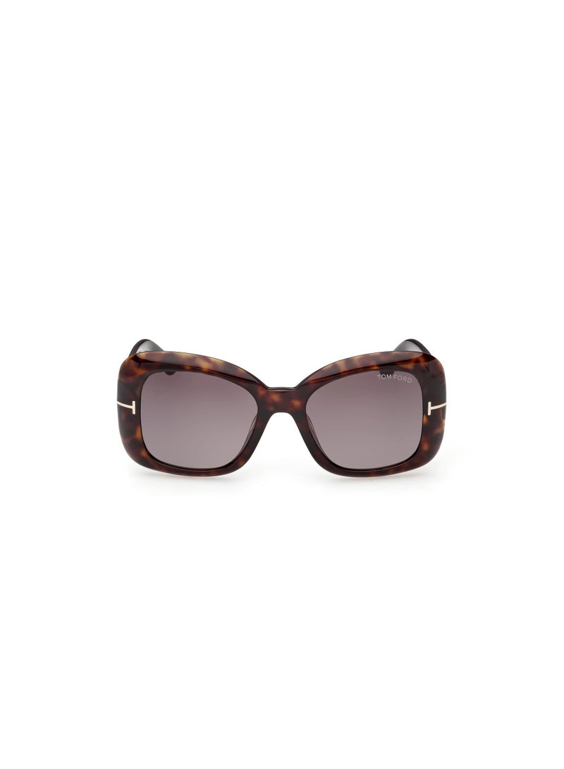 توم فورد نظارات شمسية نسائية كبيرة الحجم بإطار كامل من توم فورد، طراز ساندرا-02 FT1348 52K - Image 3