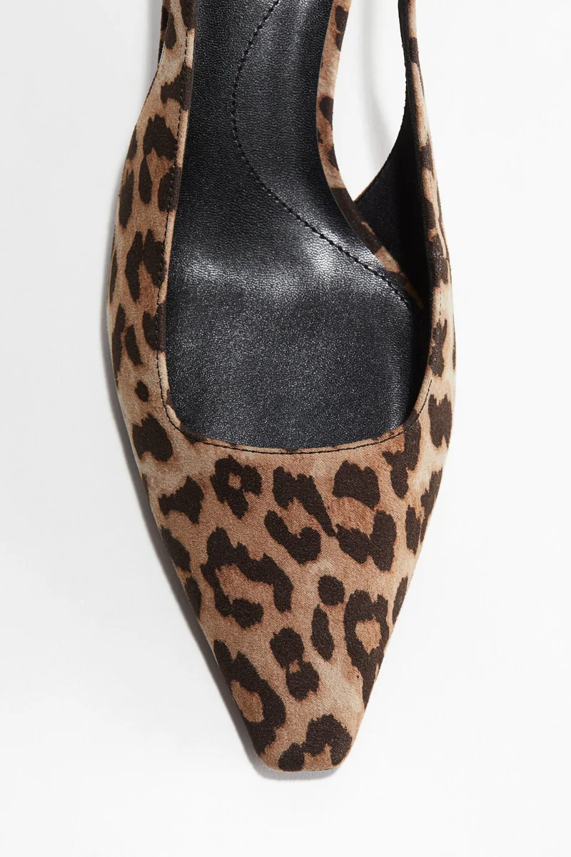 اتش اند ام Pointed slingbacks