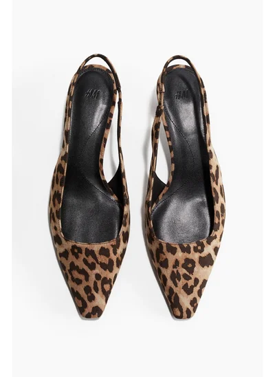اتش اند ام Pointed slingbacks