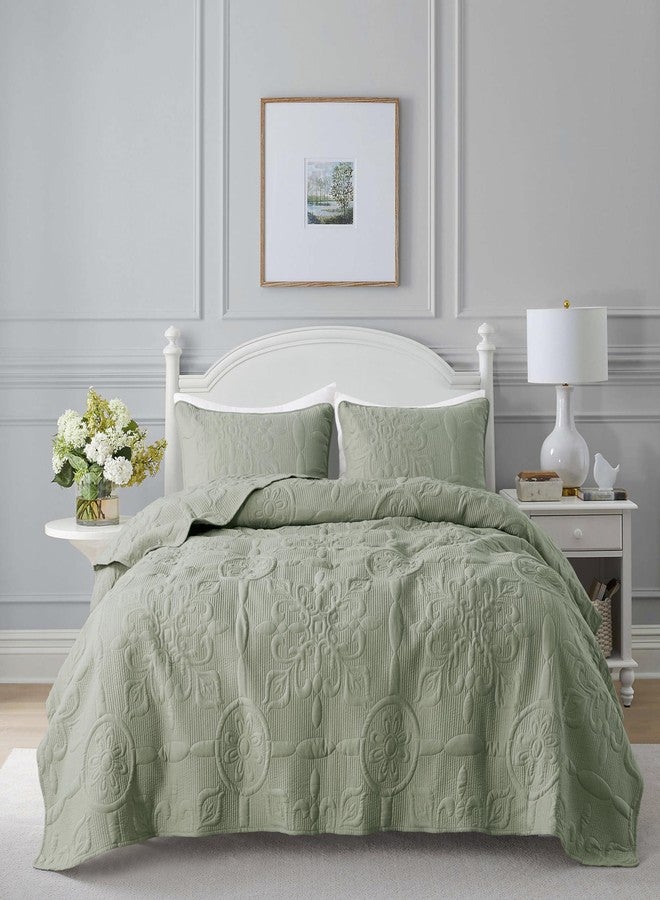 B2EVER Green Damask Quilt Queen Size Bedding Sets with 2 Pillow Shams, Boho Bedspread Lightweight Soft Farmhouse Vintage Bohemian Coverlet Retro Jacquard Pattern Bed Cover for All Season, 3 Pieces - Image 1