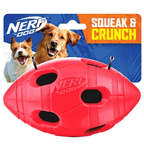 NERF DOG لعبة كرة القدم المطاطية للكلاب من نيرف مع صرير تفاعلي وقرمشة، خفيفة الوزن، متينة ومقاومة للماء، بقطر 6 بوصات للكلاب المتوسطة/الكبيرة، وحدة واحدة، حمراء - Image 1