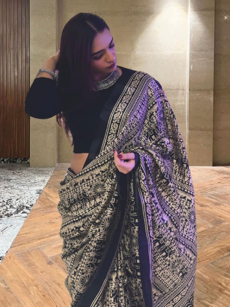 EthnicJunction Women's Art Silk Kalamkari Print Saree With Blouse Piece,black - Image 4