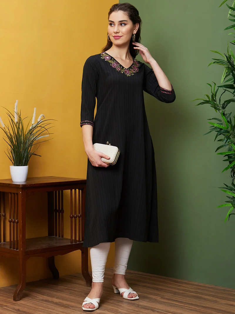 globus Women Floral Embroidered A Line Kurta
