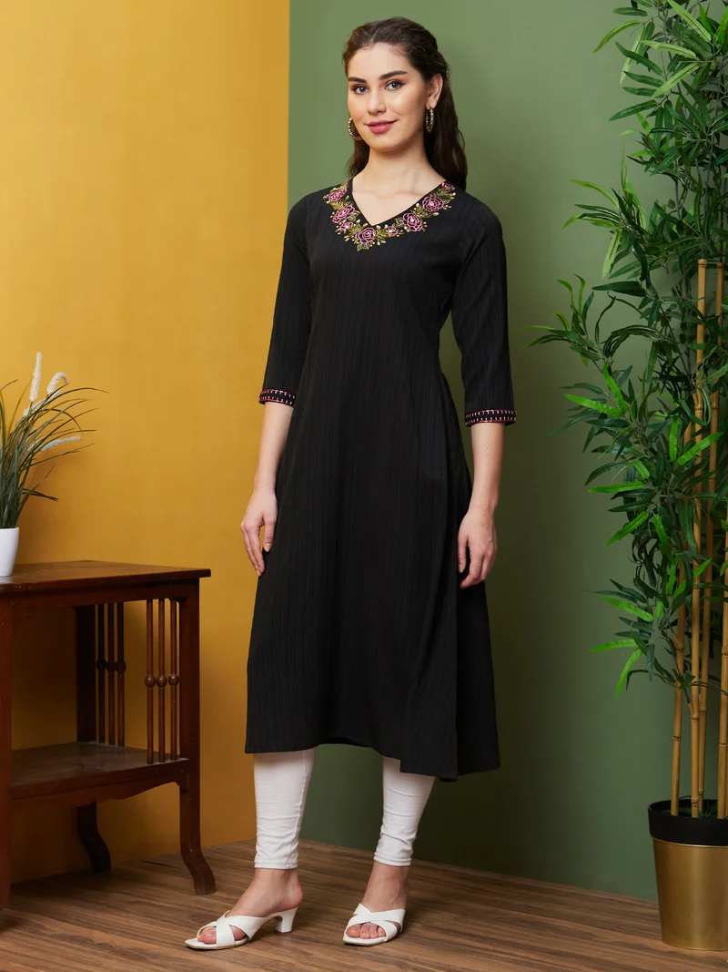 globus Women Floral Embroidered A Line Kurta