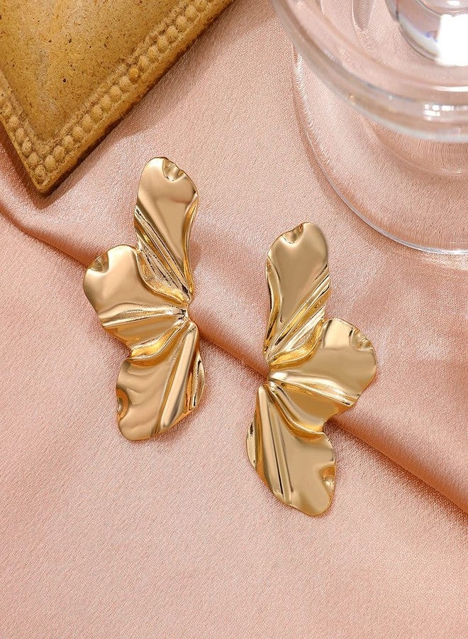 Goho Gold Sculpted Ribbon Earrings - Image 4