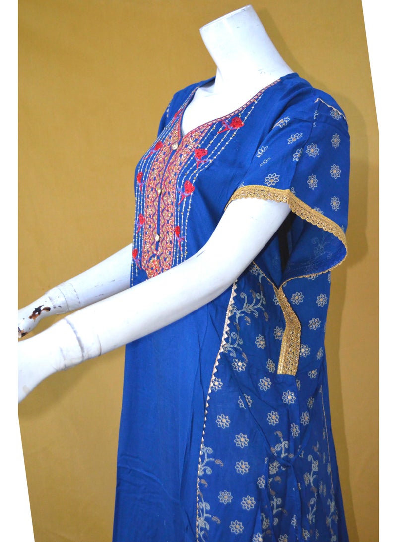 زينة جلابية نسائية أنيقة مطرزة – واسعة من الأسفل، بأكمام باتوينج، بشريط جانبي قابل للتعديل - Image 3