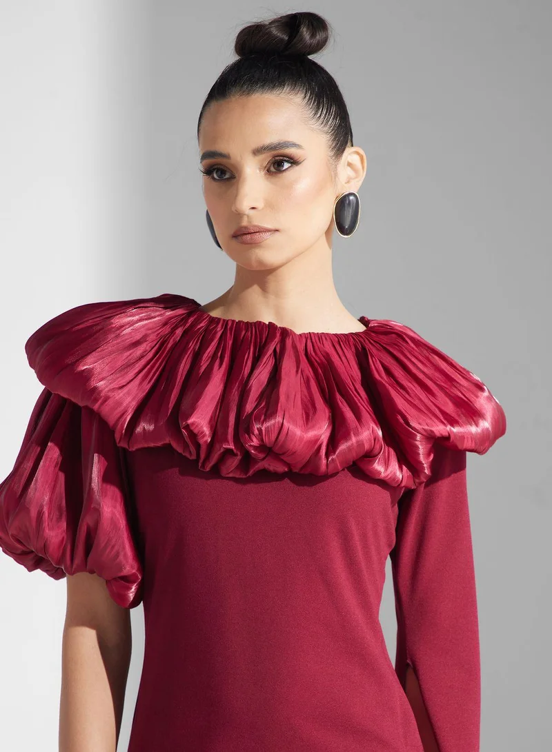 جولدن ابل One Shoulder Split Dress