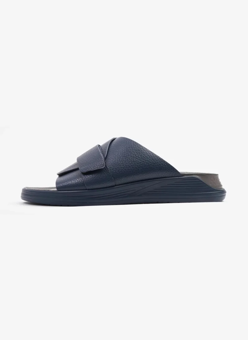 UOMO Cavalier UOMO CAVALIER WITH STRAPPY DESIGN SANDALS