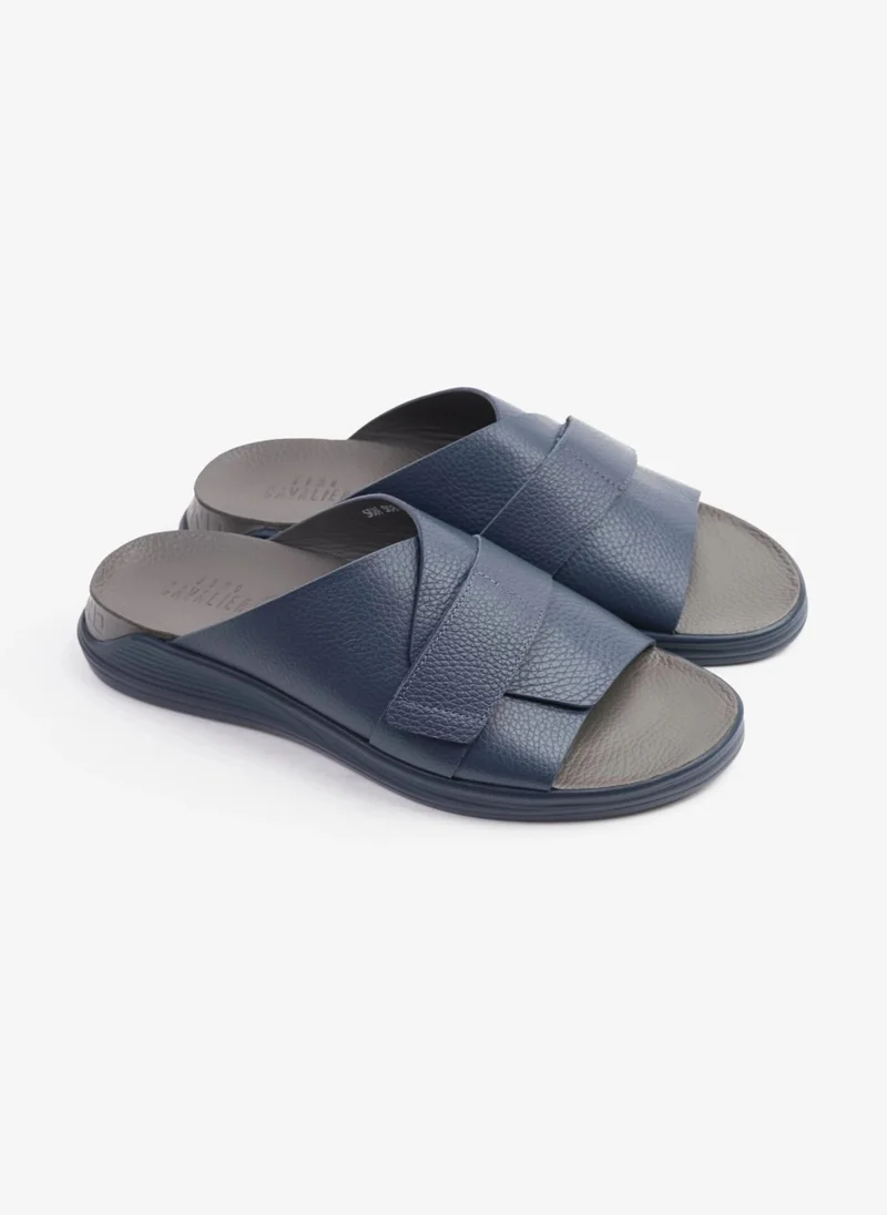 UOMO كافالير UOMO CAVALIER WITH STRAPPY DESIGN SANDALS