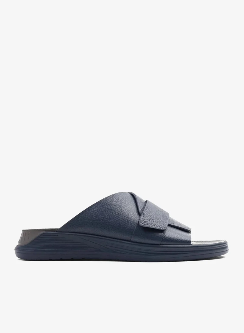 UOMO CAVALIER WITH STRAPPY DESIGN SANDALS