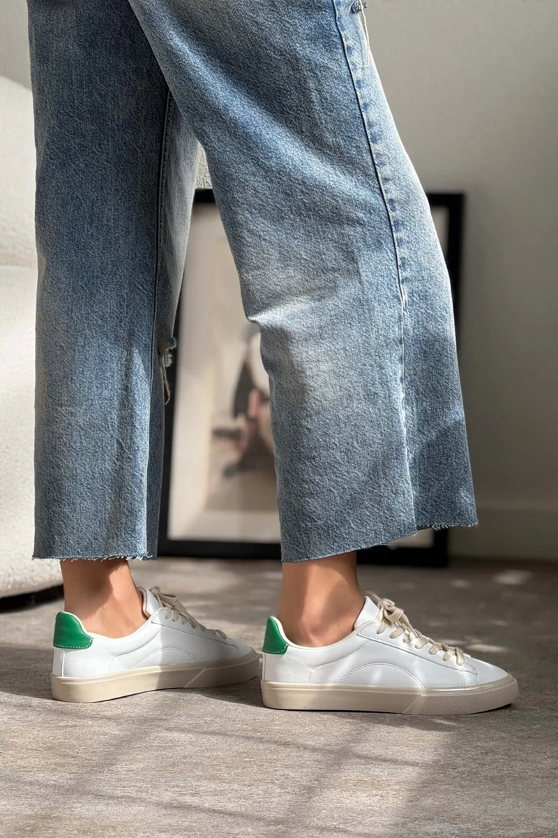 Nişantaşı Shoes Charlie White Matte Back Green Flat Sole Women's Lace-Up Sports Shoes