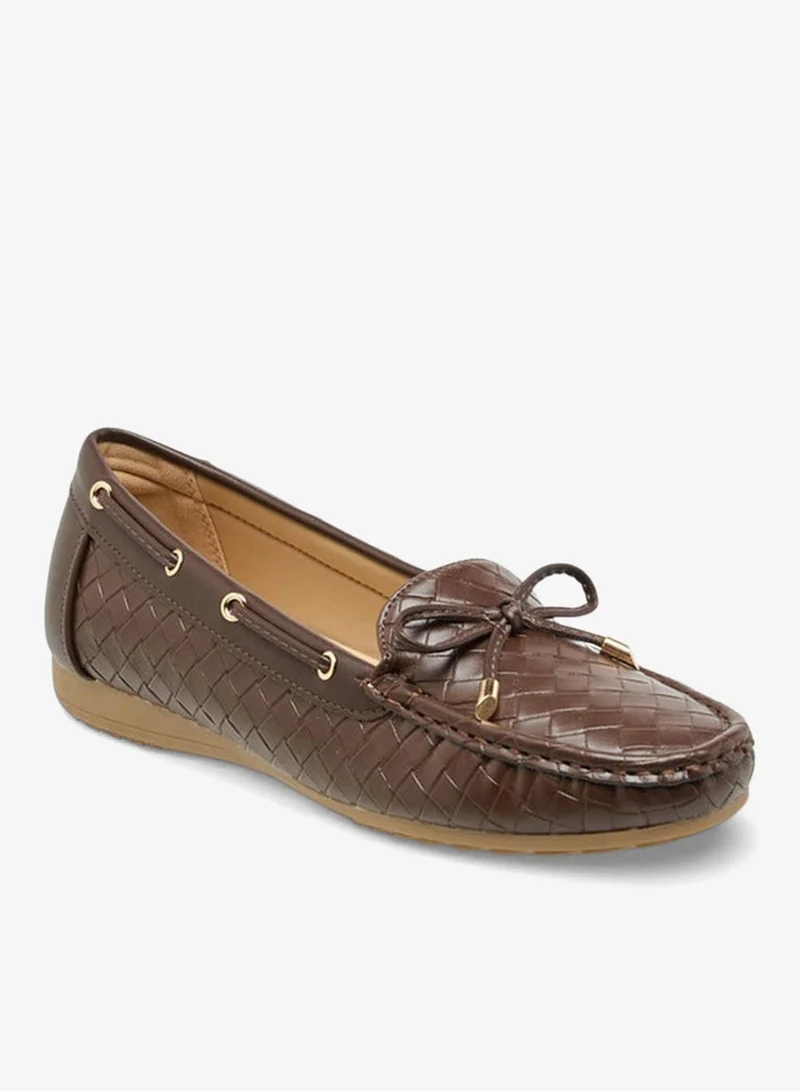 Shoes in Waffle embossing matchback