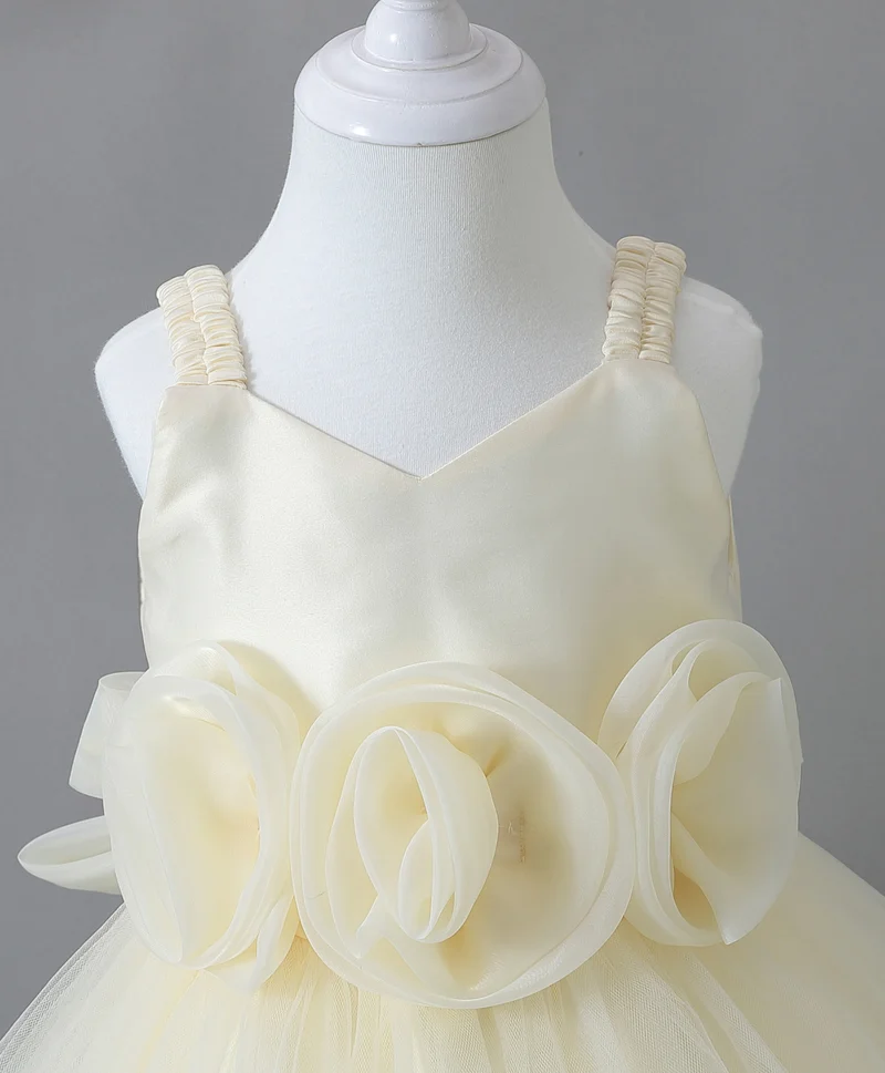 مارك وميا فستان حفلات مارك وميا بلون شامبانيا مع طوق رأس