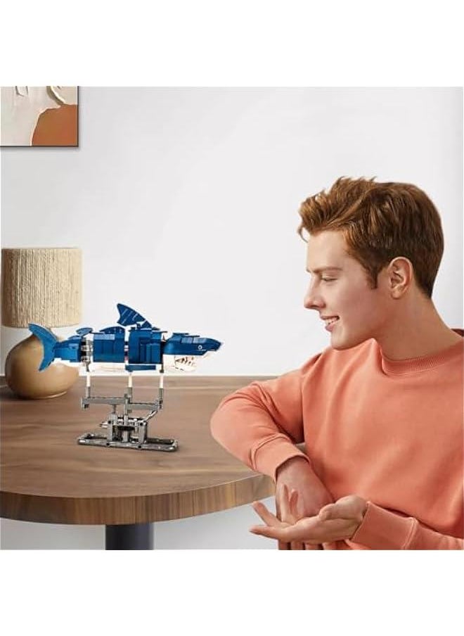 null - Half-Body Mecha Shark Building Blocks Set, 687 Pieces Kit with Base, Display and Collect Building Toy Gifts for Kids and Adults - Image 1