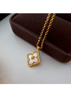 Red clover flower pendant necklace new year high-grade light luxury clavicle chain New Year festive Palace style sweater chainwhite fritillary diamond white fritillary diamond