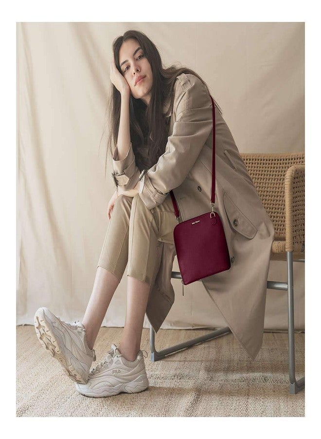 دايلي أوبجيكتز حقيبة كتف ترابيز من ديلي أوبجكتس للبنات والسيدات | مصنوعة من جلد نباتي متين | صناعة يدوية دقيقة | إغلاق بسحاب | أحزمة قابلة للتعديل والفصل | متعددة الألوان - Image 3