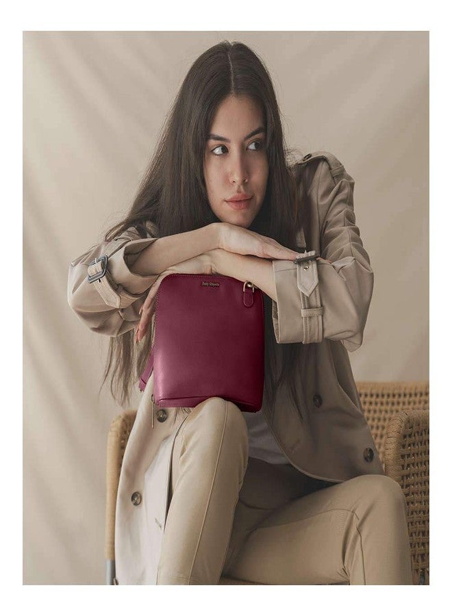 دايلي أوبجيكتز حقيبة كتف ترابيز من ديلي أوبجكتس للبنات والسيدات | مصنوعة من جلد نباتي متين | صناعة يدوية دقيقة | إغلاق بسحاب | أحزمة قابلة للتعديل والفصل | متعددة الألوان - Image 2