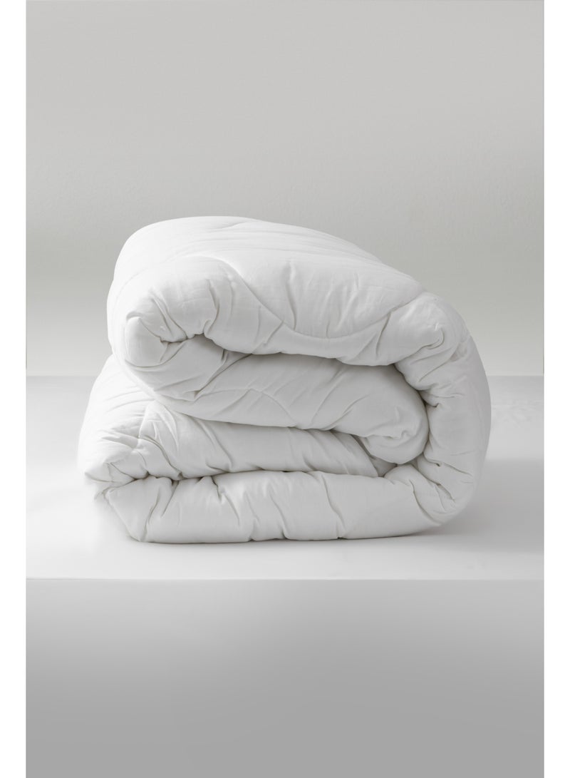 لحاف مايكروفايبر ابيض 220*150