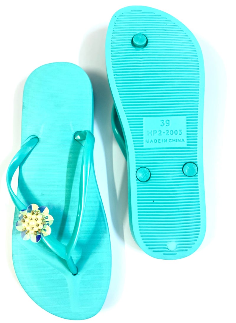 Style Women's  Slippers For Indoor And Beach  - Image 4