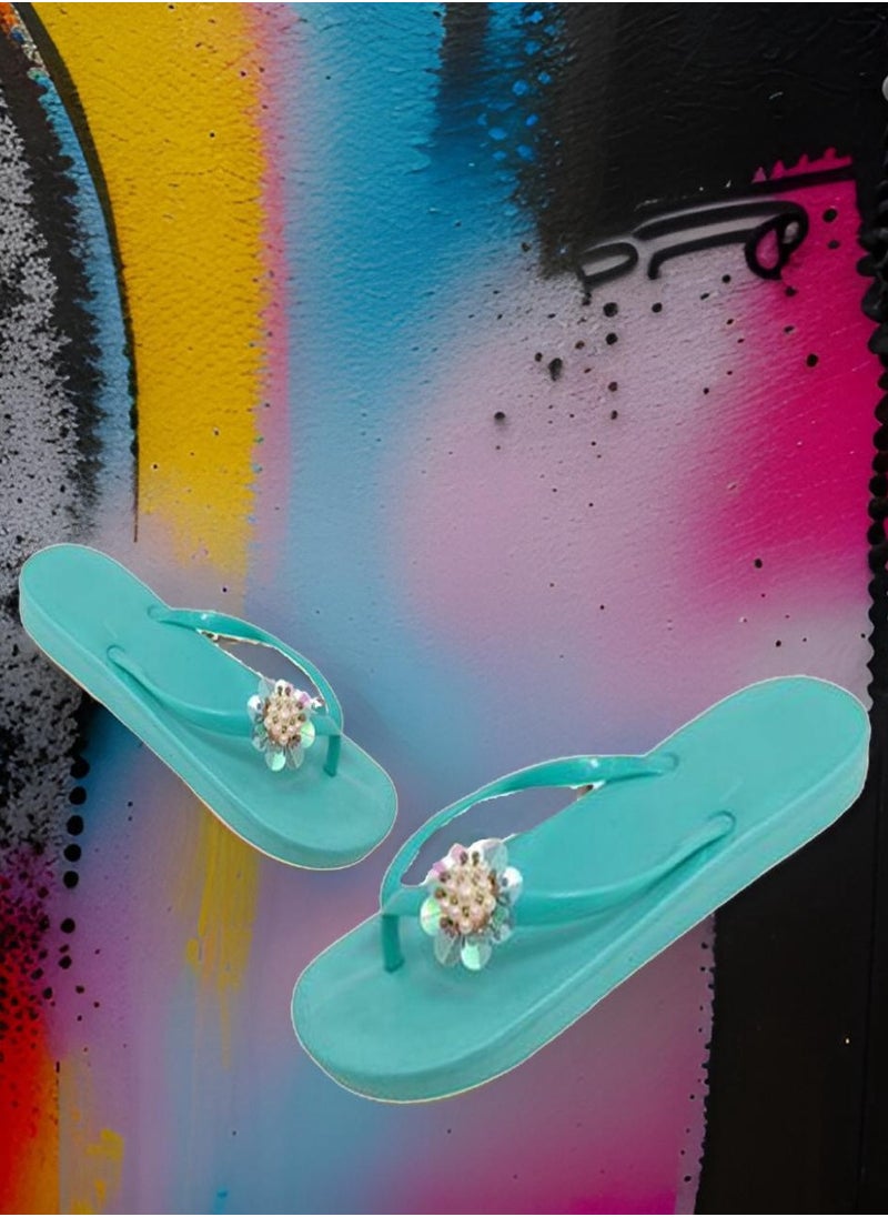 Style Women's  Slippers For Indoor And Beach  - Image 2