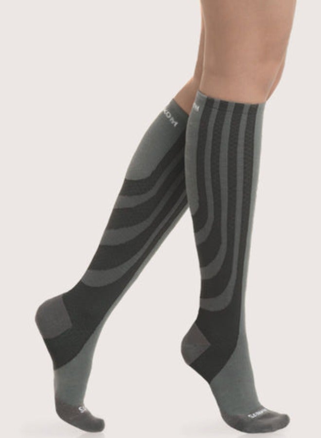 SANKOM Patent Active Compression Socks – Antibacterial Grey – Clinically Proven to Improve Blood Circulation, Reduce Swelling & Fatigue – Hypoallergenic, Breathable, Padded Heel & Toe – Ideal for Travel, Workout, Pregnancy & Daily Wear  - Image 3