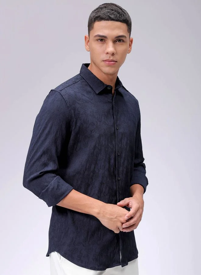 شركة المرآب الهندية Men Slim Fit Textured Floral Full Sleeves Cutaway Collar Resort Wear Shirt