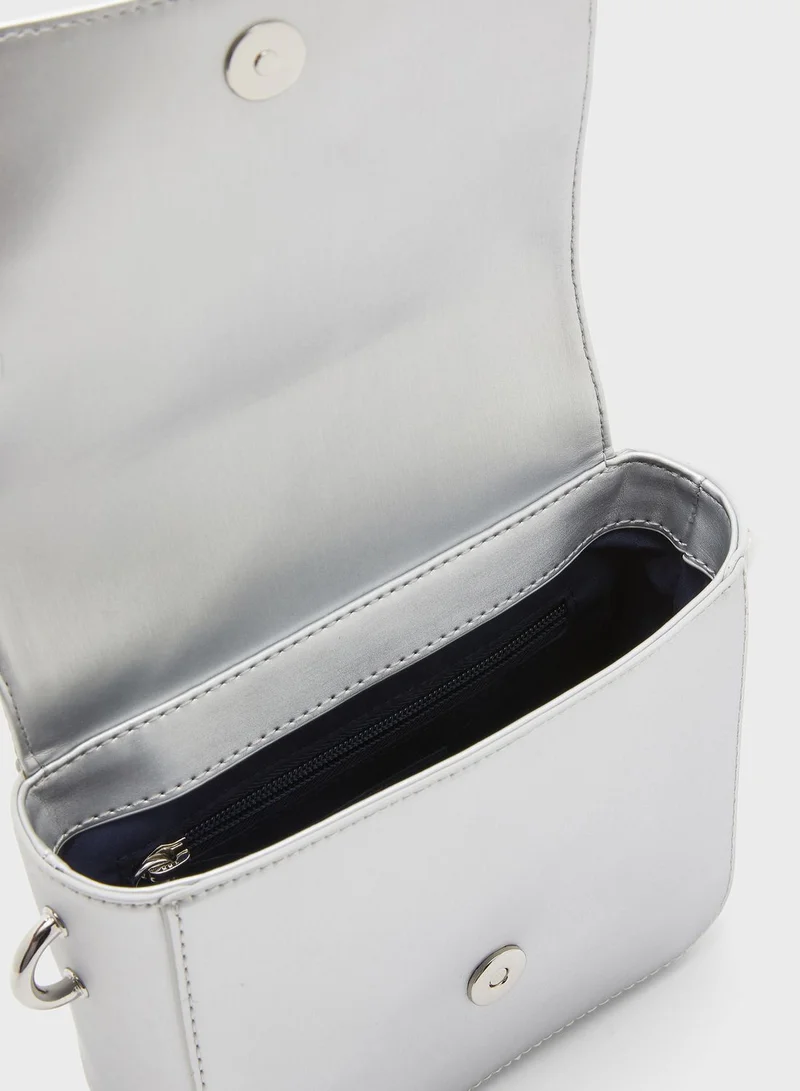 TOMMY JEANS Hype Girl Flap Crossbody