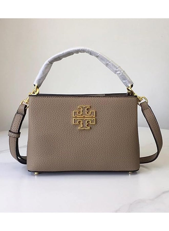 توري بورش Tory Burch عبارة عن حقيبة حمل بسيطة وقابلة للتعديل والفصل - Image 1