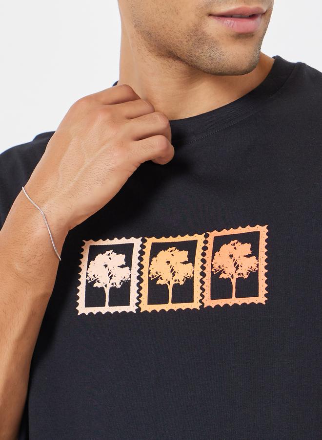 ستايلي تيشيرت واسع بطبعة جرافيك وأكمام قصيرة - Image 4