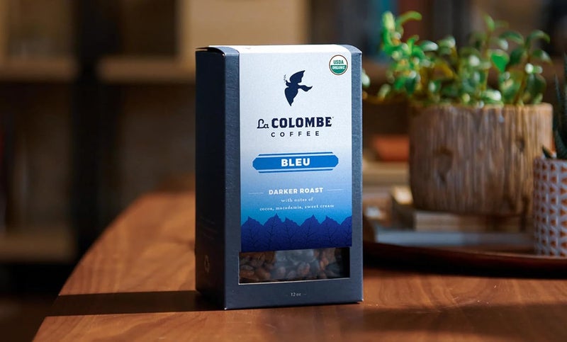 La Colombe قهوة لا كولومب بلو العضوية المحمصة الداكنة - عبوة 12 أونصة من 4 مع نكهات الكاكاو، المكاديميا وكريمة حلوة - Image 3