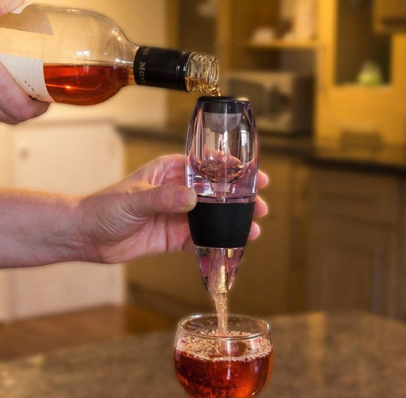 Iktu Iktu Wine Aerator Decanter, Fast Aeration Wine Pourer - Enhance The Flavor Intensity & Texture of Your Wine for Home Use & Party (Acrylic, 1 Pc Stand, 1 Pc Decanter)  - Image 2