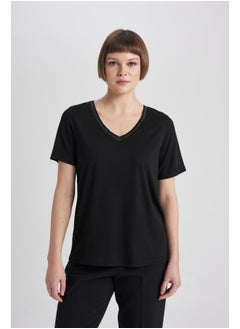 Woman Regular Fit V Neck Knitted Short Sleeve T-Shirt