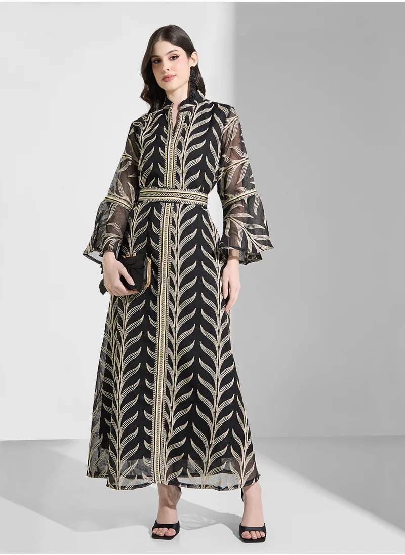 خزانة Embroidered Dress