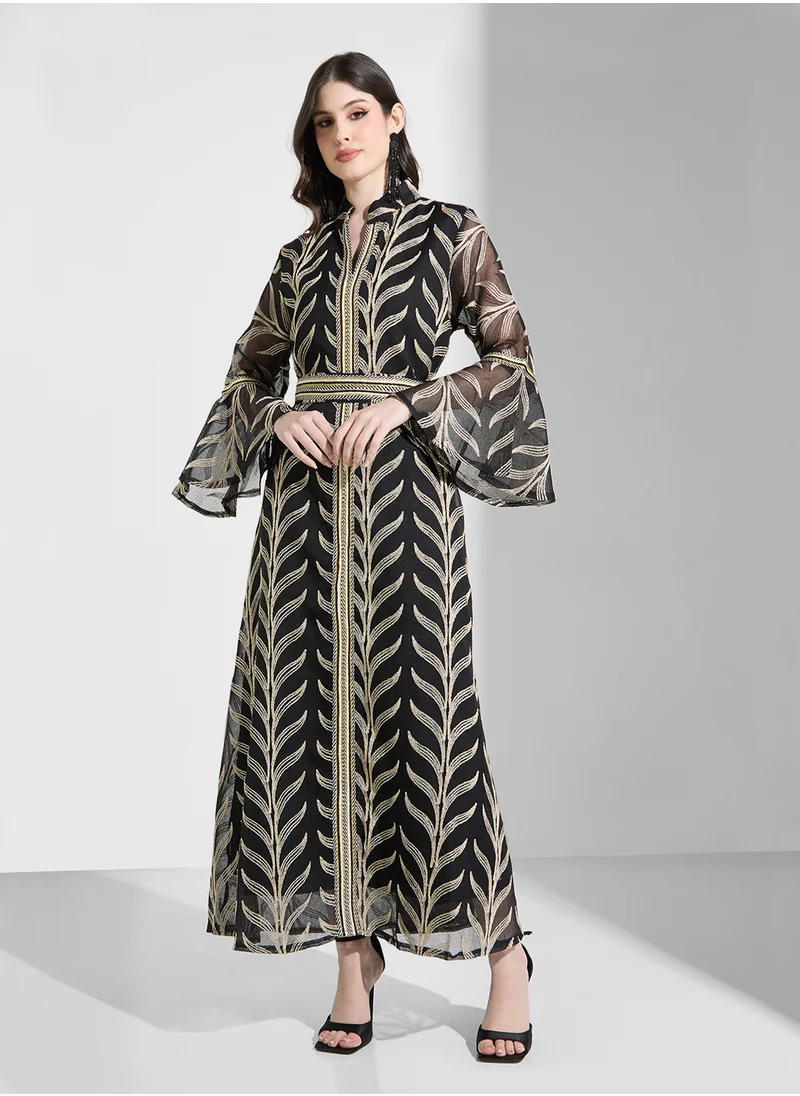 خزانة Embroidered Dress