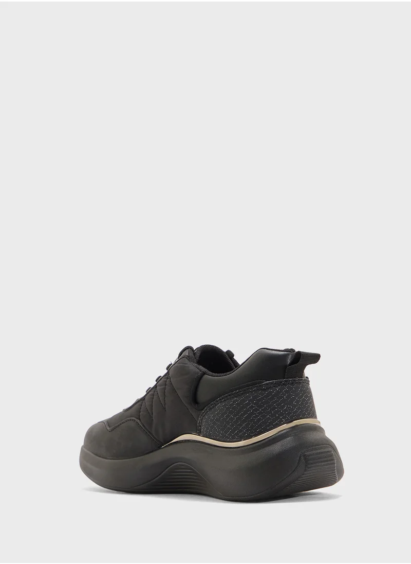 OZZO Runner Sneaker