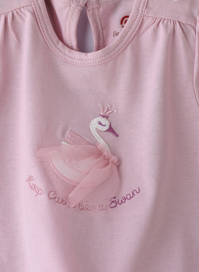 Elegant Kids Girls' Swan Embroidered Frill Sleeve Tee & Printed Bubble Shorts Set  - Image 3