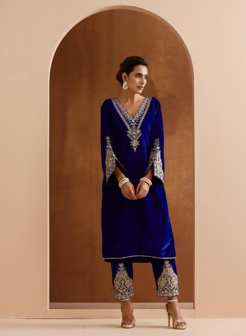 ISHIN Women's Blue Velvet Embroidered Tunic Full Length Palazzo Straight Fit Kurta Set - Image 1