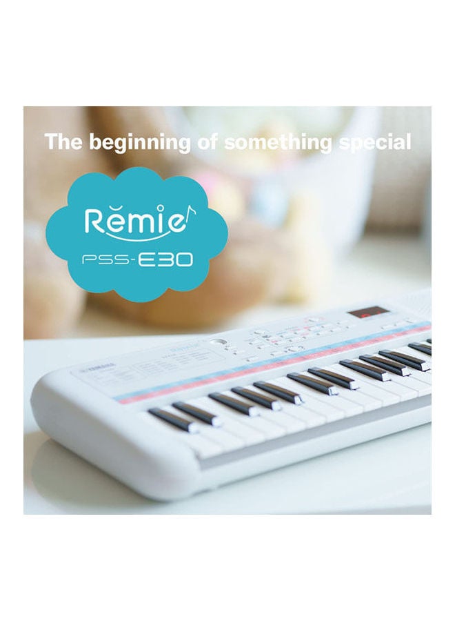 YAMAHA PSS-E30 Portable Keyboard White - Image 3