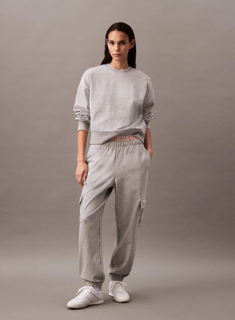 كالفن كلاين جينز بنطال رياضي خفيف للركض بجيوب كارجو وقصة واسعة - Image 1