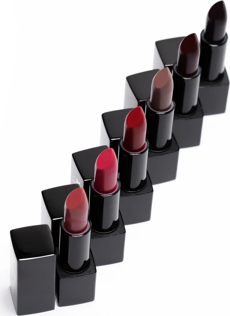 بيير كاردان Retro Matte Lipstick Rosy Red 139