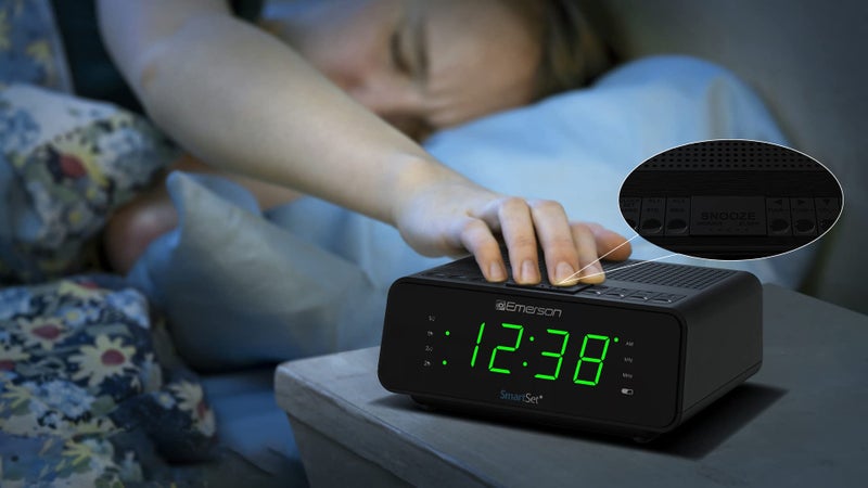 Emerson SmartSet Dual Alarm Clock Radio with AM/FM Radio, Dimmer, Sleep Timer and .9" LED Display, CKS1900 - Image 5