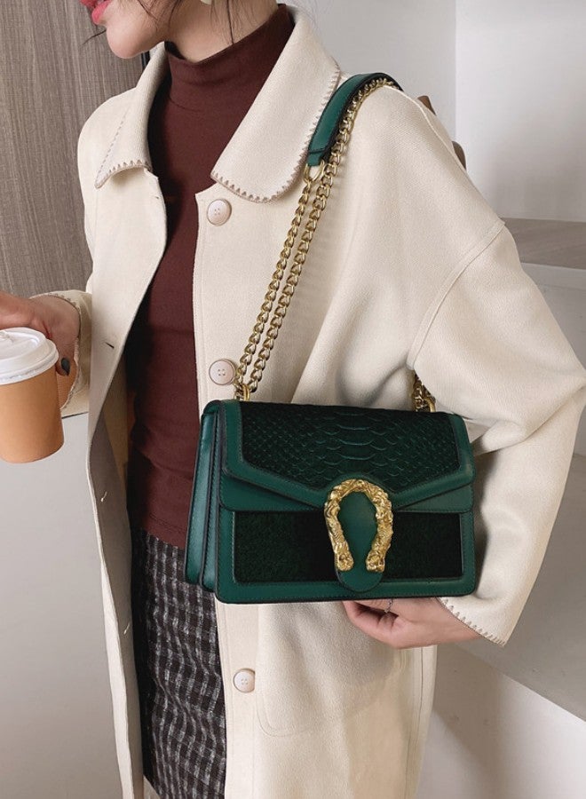 WAOKN Women's Trendy Texture Shoulder Bag, Ladies Fashionable Crocodile Crossbody Bag Sling Bag Side Bag, PU Leather Chain Carry Bag Handbag Gift Bag（Green)  - Image 2