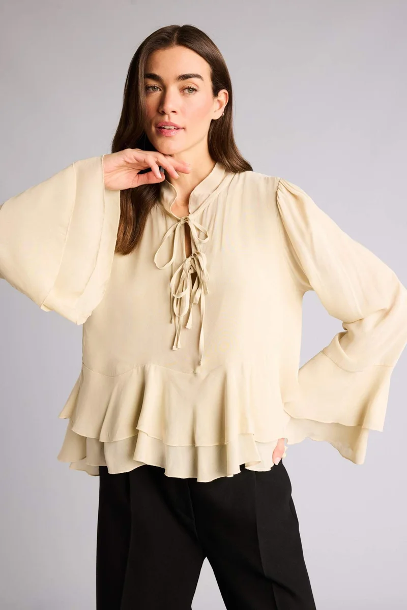 Defacto Regular Fit V-Neck Long Sleeve Blouse