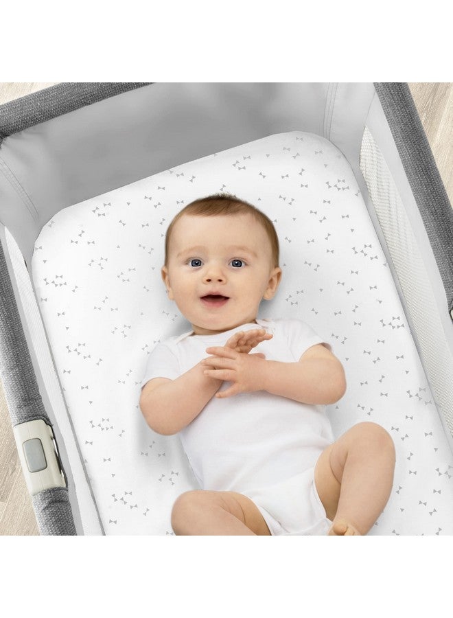 Chicco LullaGo Bassinet Sheets - Grey Triangle 2-Pack | Grey - Image 2